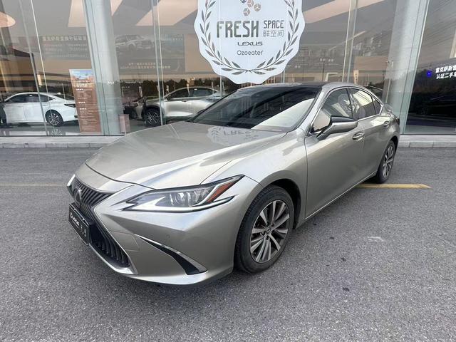 Lexus ES 2021 260 Excellence