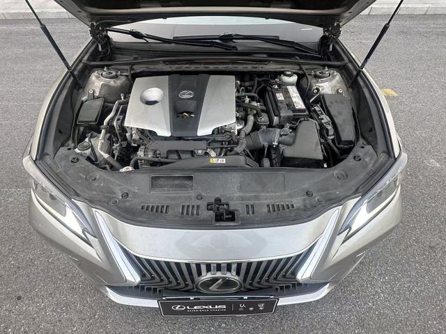 Lexus ES 2021 260 Excellence
