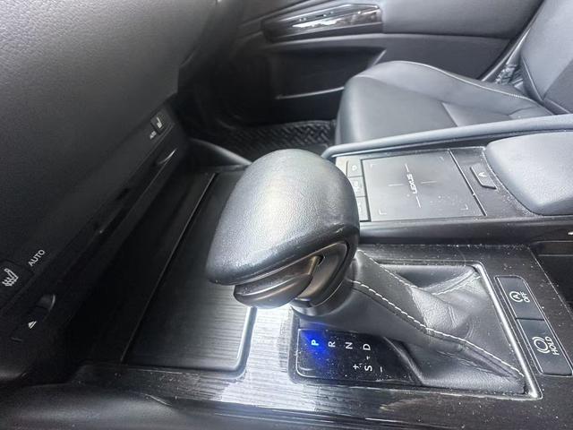 Lexus ES 2021 260 Excellence