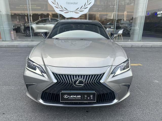 Lexus ES 2021 260 Excellence