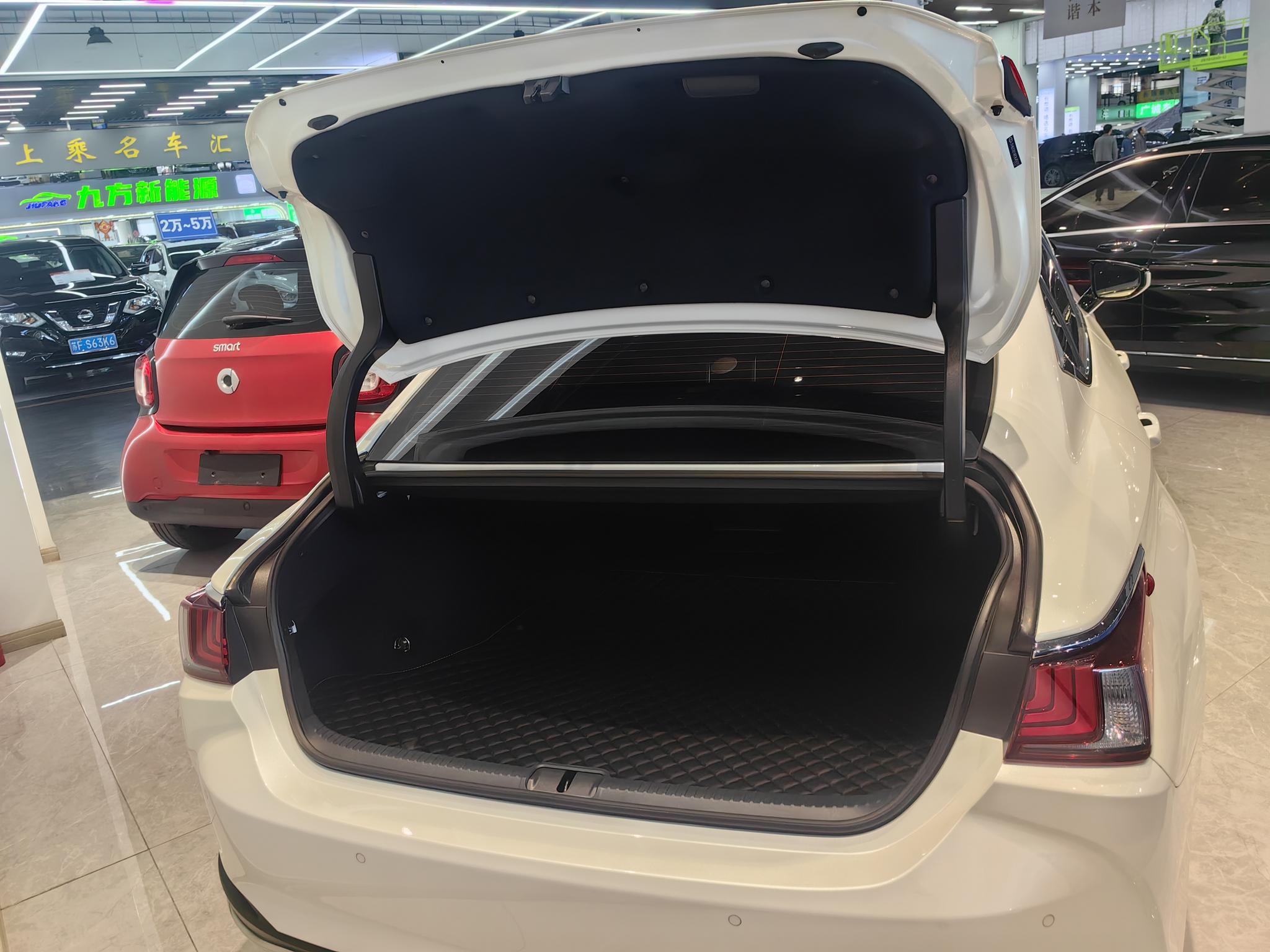 Lexus ES 2024 200 Exclusive