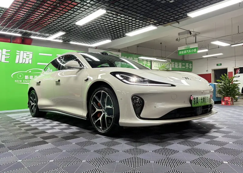 Zhiji L6 2025 Ultra 100kWh