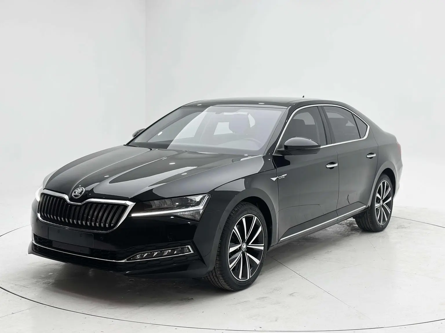Skoda Superb 2023 Facelift TSI280 DSG Premium Plus