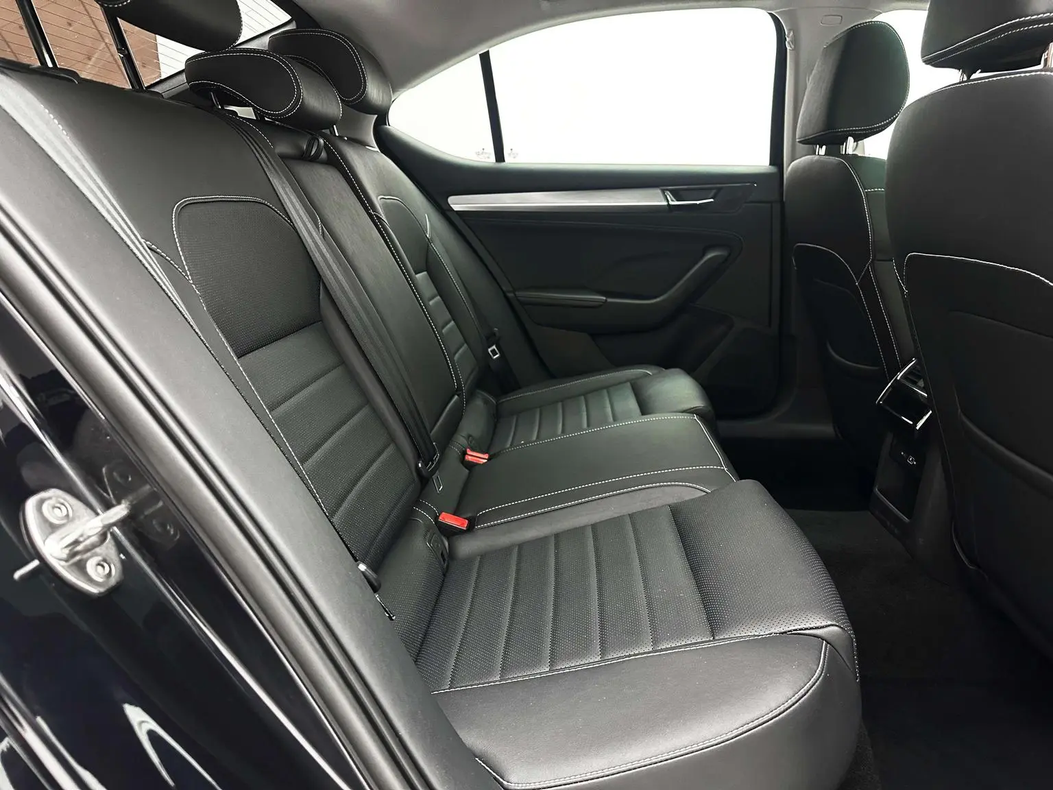 Skoda Superb 2023 Facelift TSI280 DSG Premium Plus