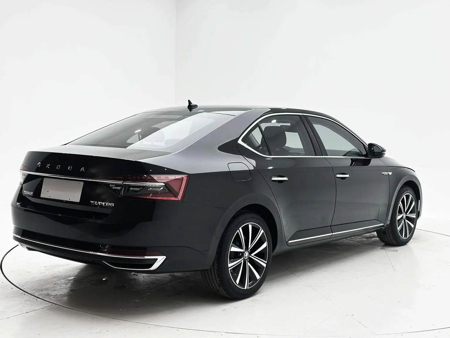 Skoda Superb 2023 Facelift TSI280 DSG Premium Plus