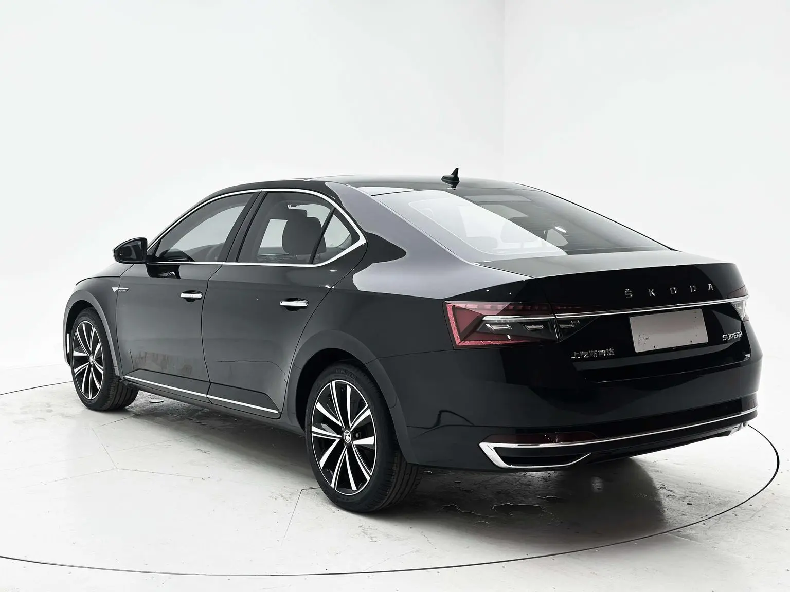 Skoda Superb 2023 Facelift TSI280 DSG Premium Plus