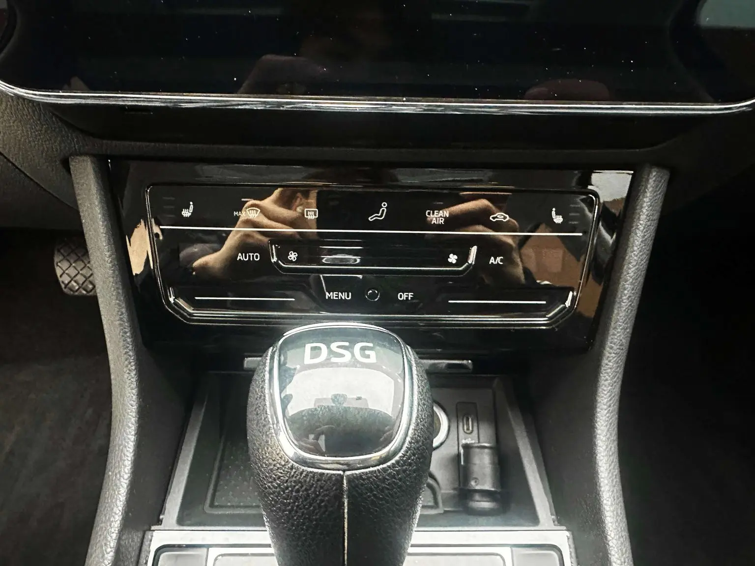 Skoda Superb 2023 Facelift TSI280 DSG Premium Plus