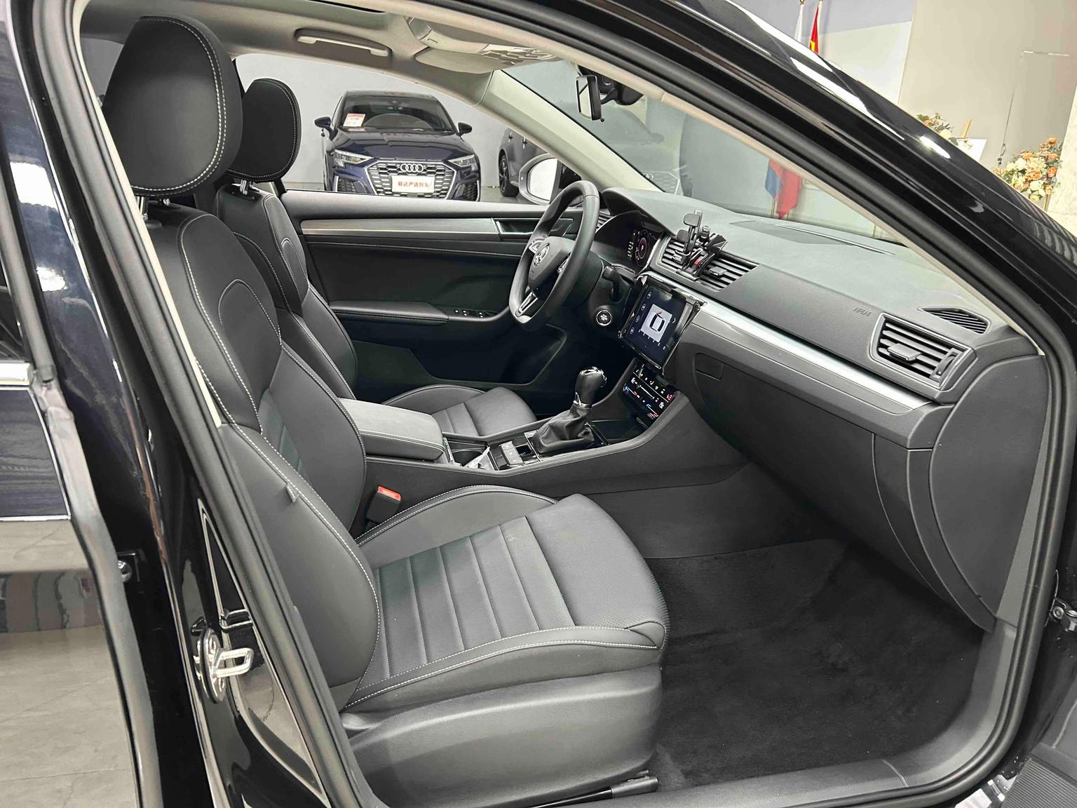 Skoda Superb 2025 TSI280 DSG Premium Plus