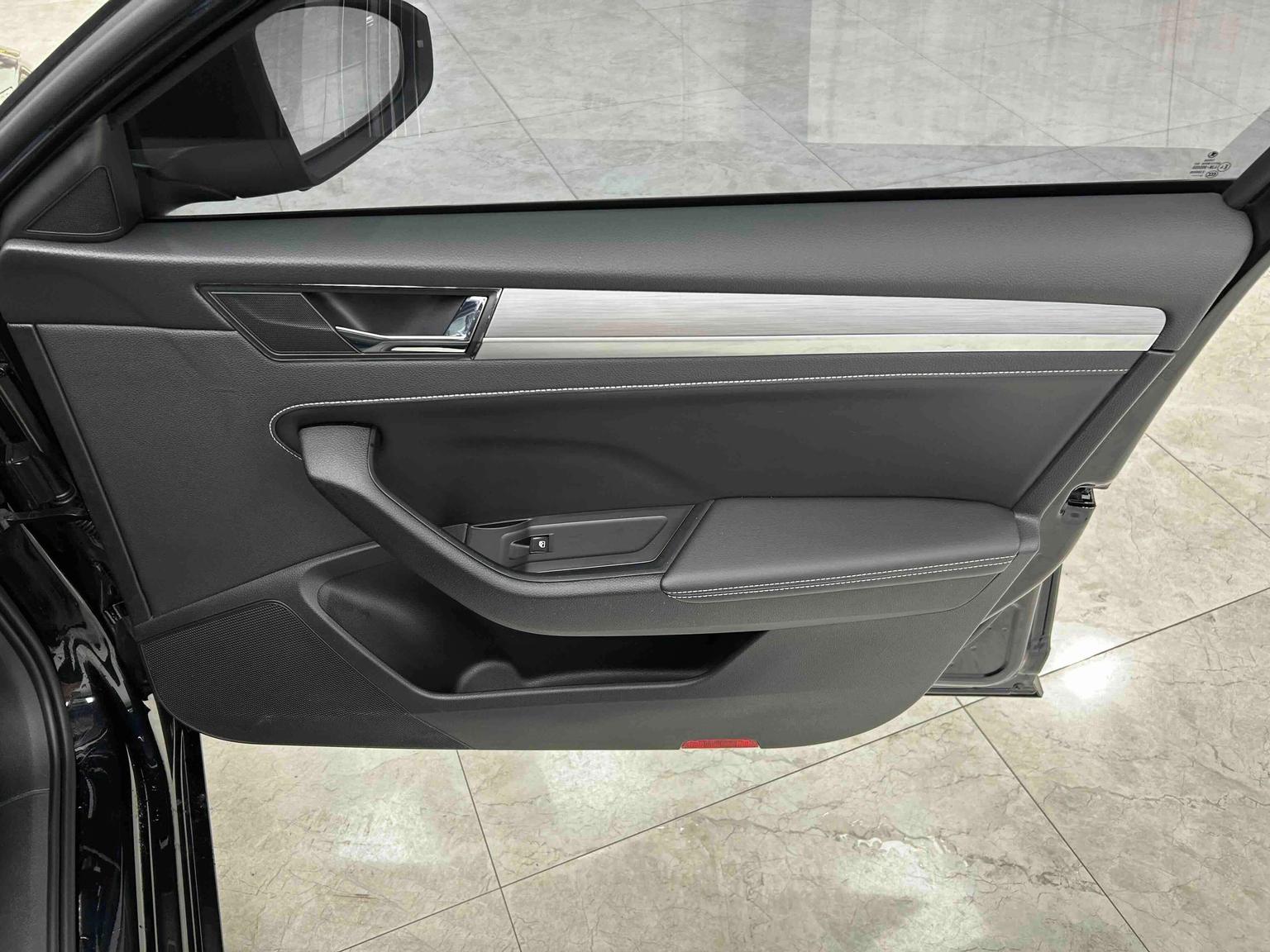 Skoda Superb 2025 TSI280 DSG Premium Plus