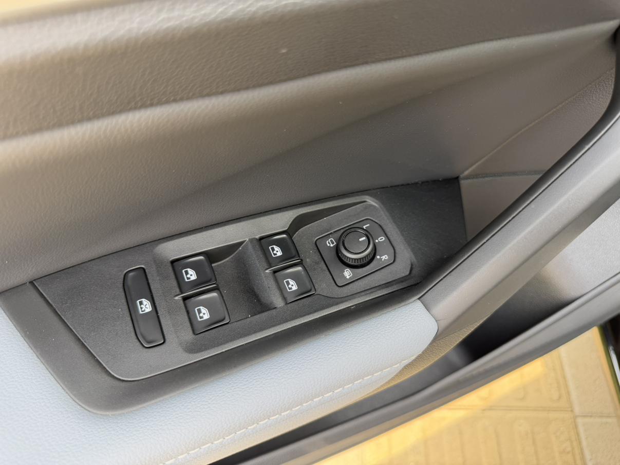 Volkswagen Lavida 2023 Facelift 1.5L Auto Star 5