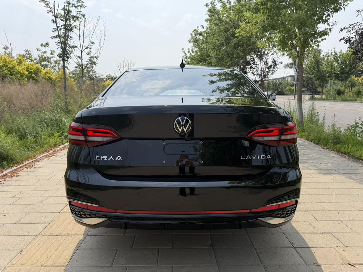 Volkswagen Lavida 2023 Facelift 1.5L Auto Star 5