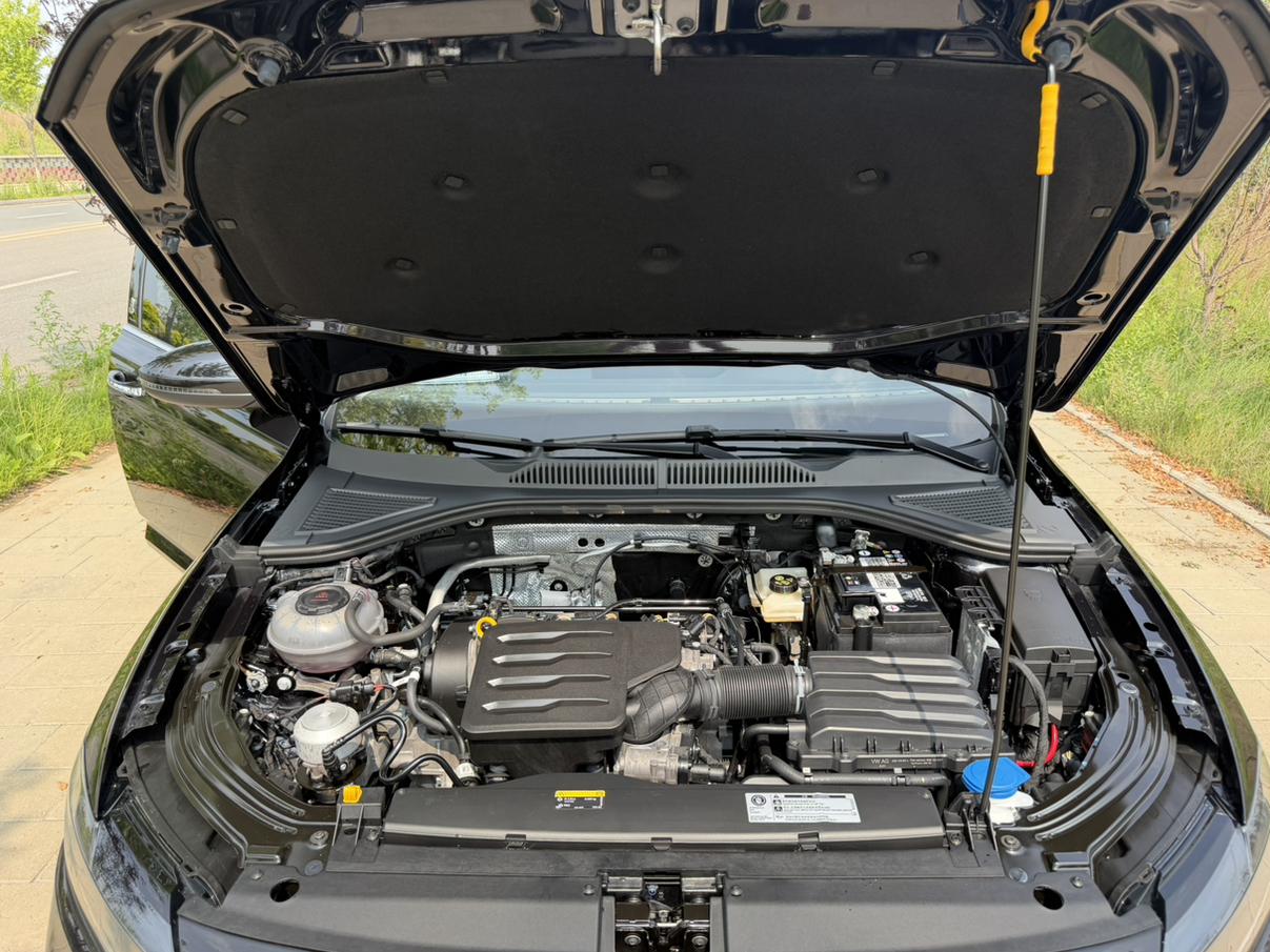 Volkswagen Lavida 2023 Facelift 1.5L Auto Star 5