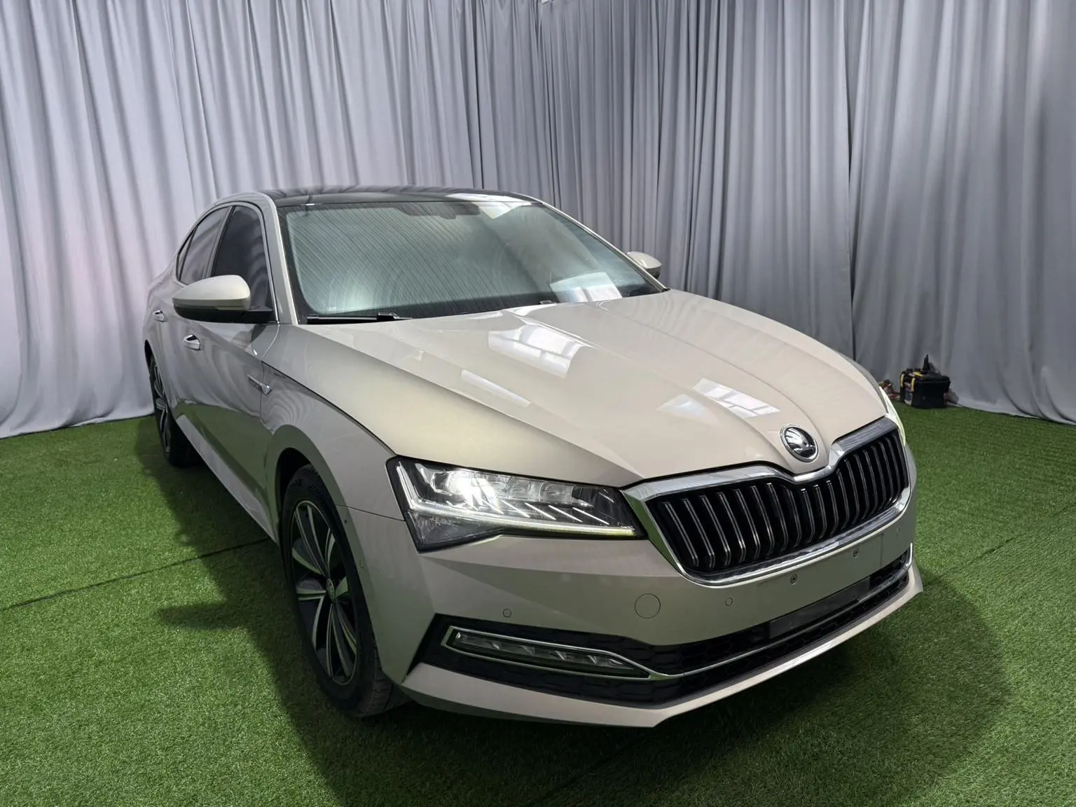 Skoda Superb 2022 TSI280 DSG Premium Plus
