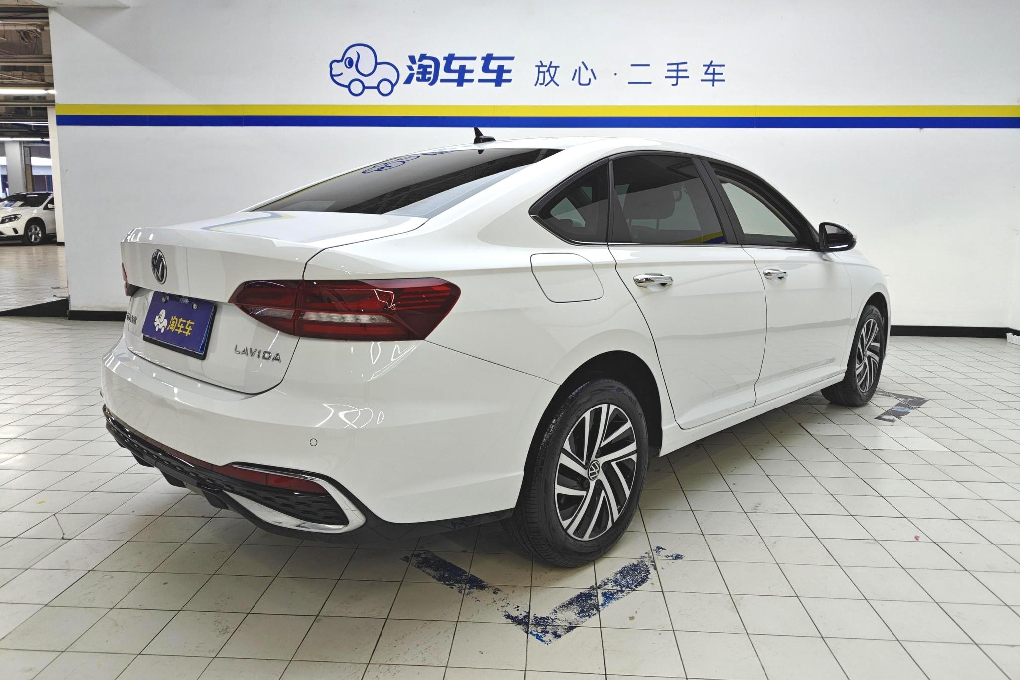 Volkswagen Lavida 2024 1.5L Auto Star 5