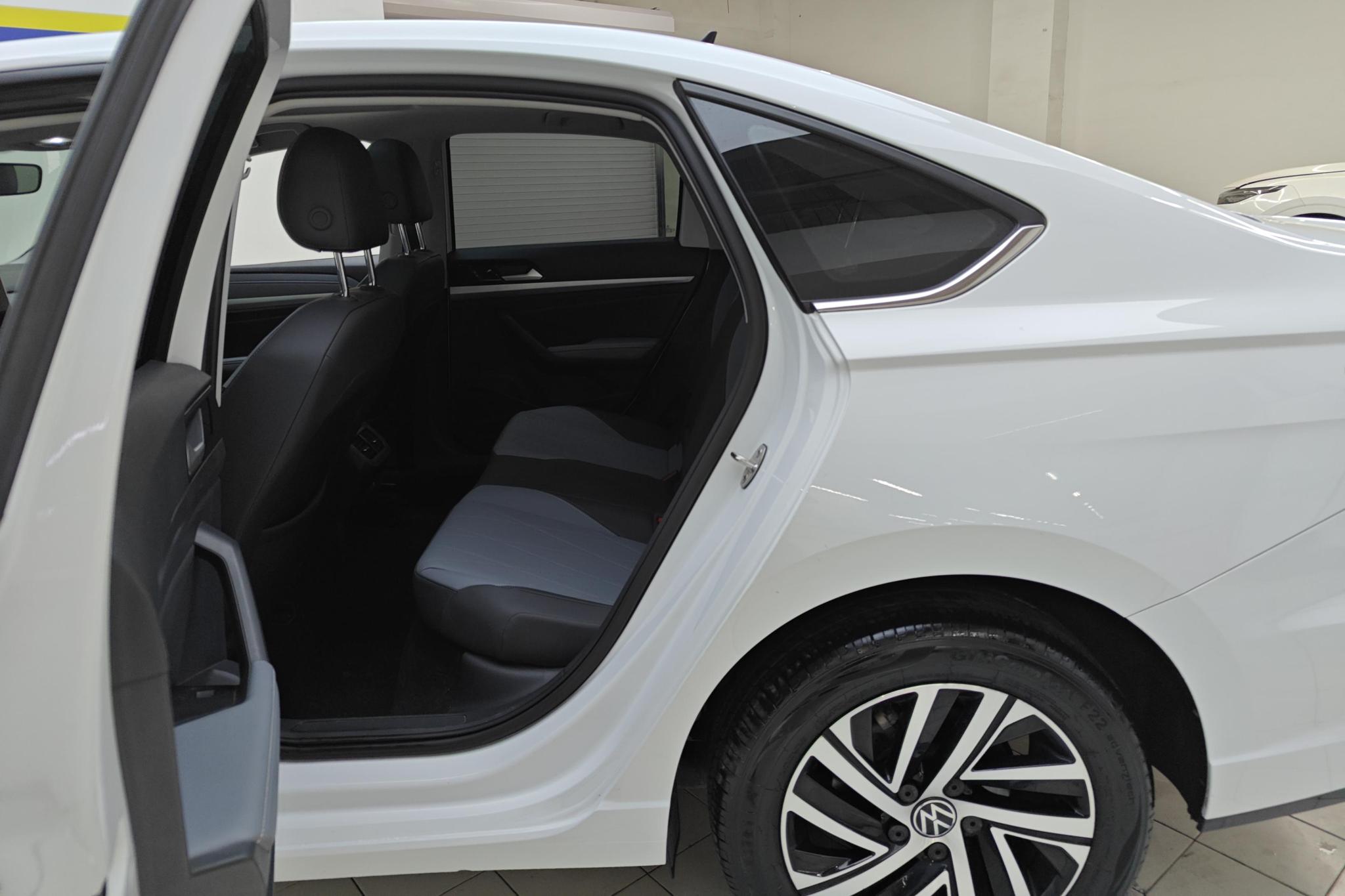 Volkswagen Lavida 2024 1.5L Auto Star 5