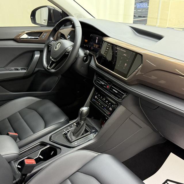 Volkswagen Tharu 2022 280TSI 2WD Luxury