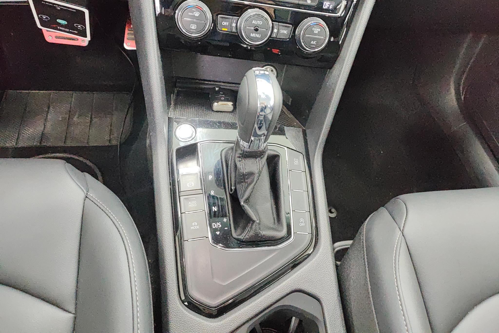 Volkswagen Tharu 2020 Facelift 330TSI 4WD Luxury China VI