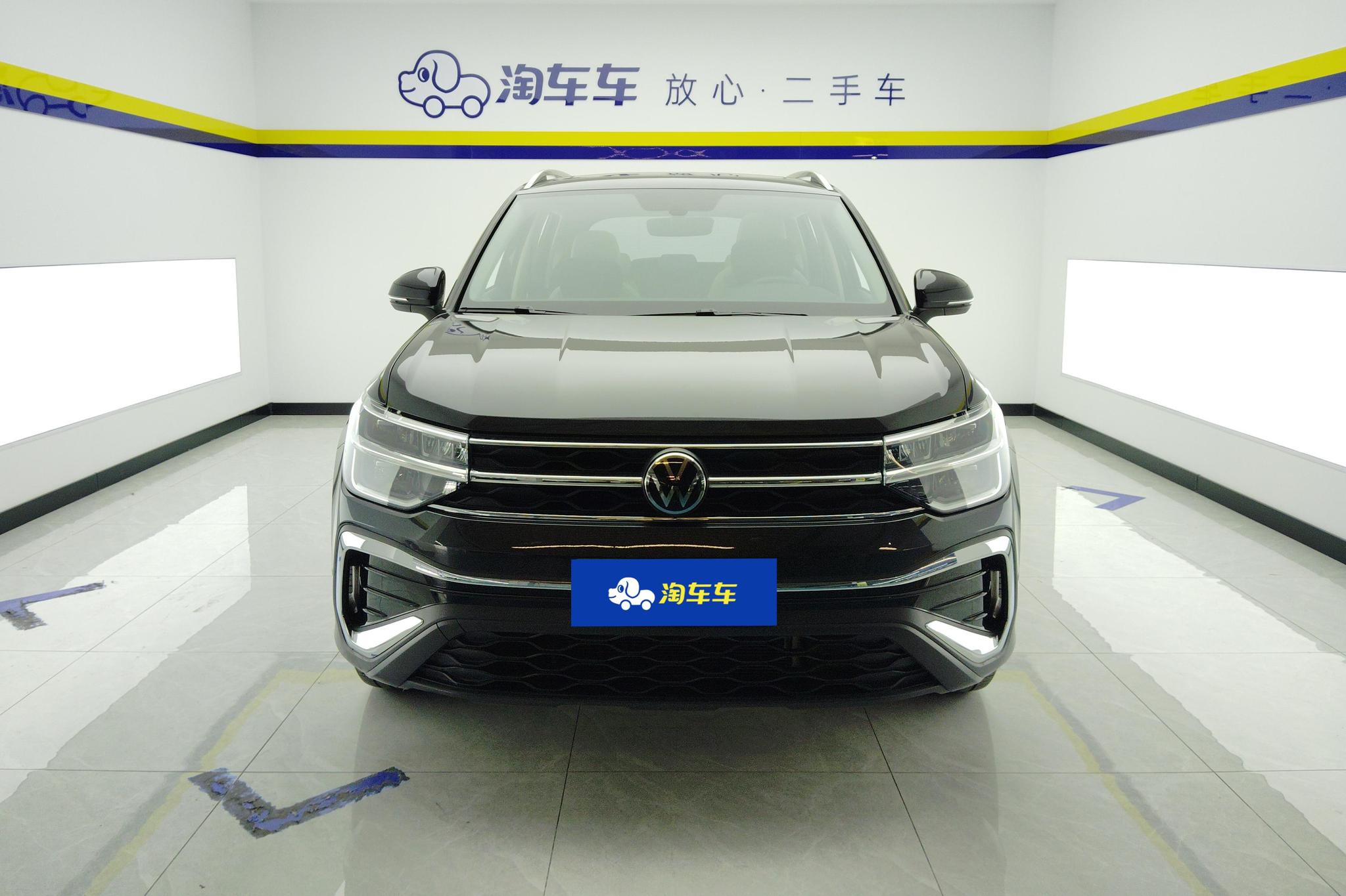 Volkswagen Tharu 2025 300TSI 2WD