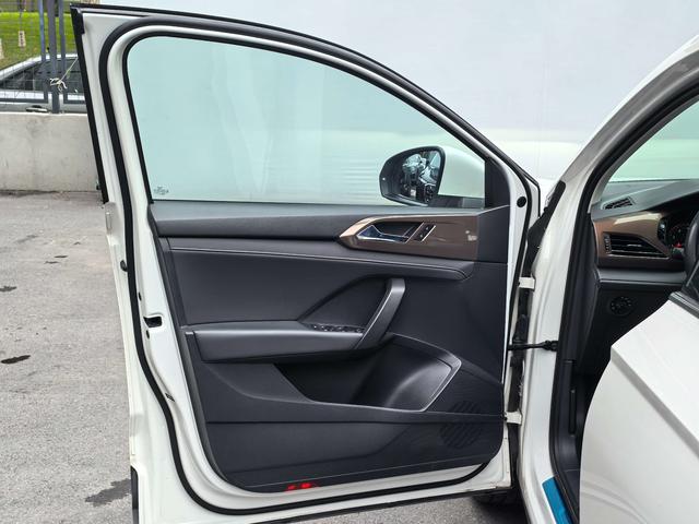 Volkswagen Tharu 2019 280TSI 2WD Luxury China VI