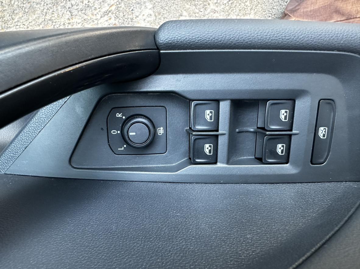 Volkswagen Tharu 2022 280TSI 2WD Luxury