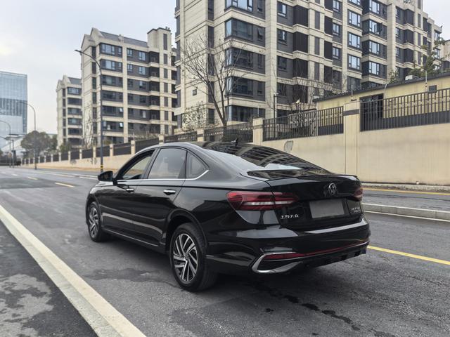 Volkswagen Lavida 2024 300TSI DSG Manyyi