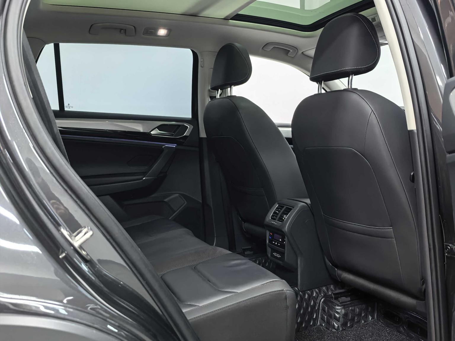 Volkswagen Tayron 2021 330TSI 2WD Luxury Connected