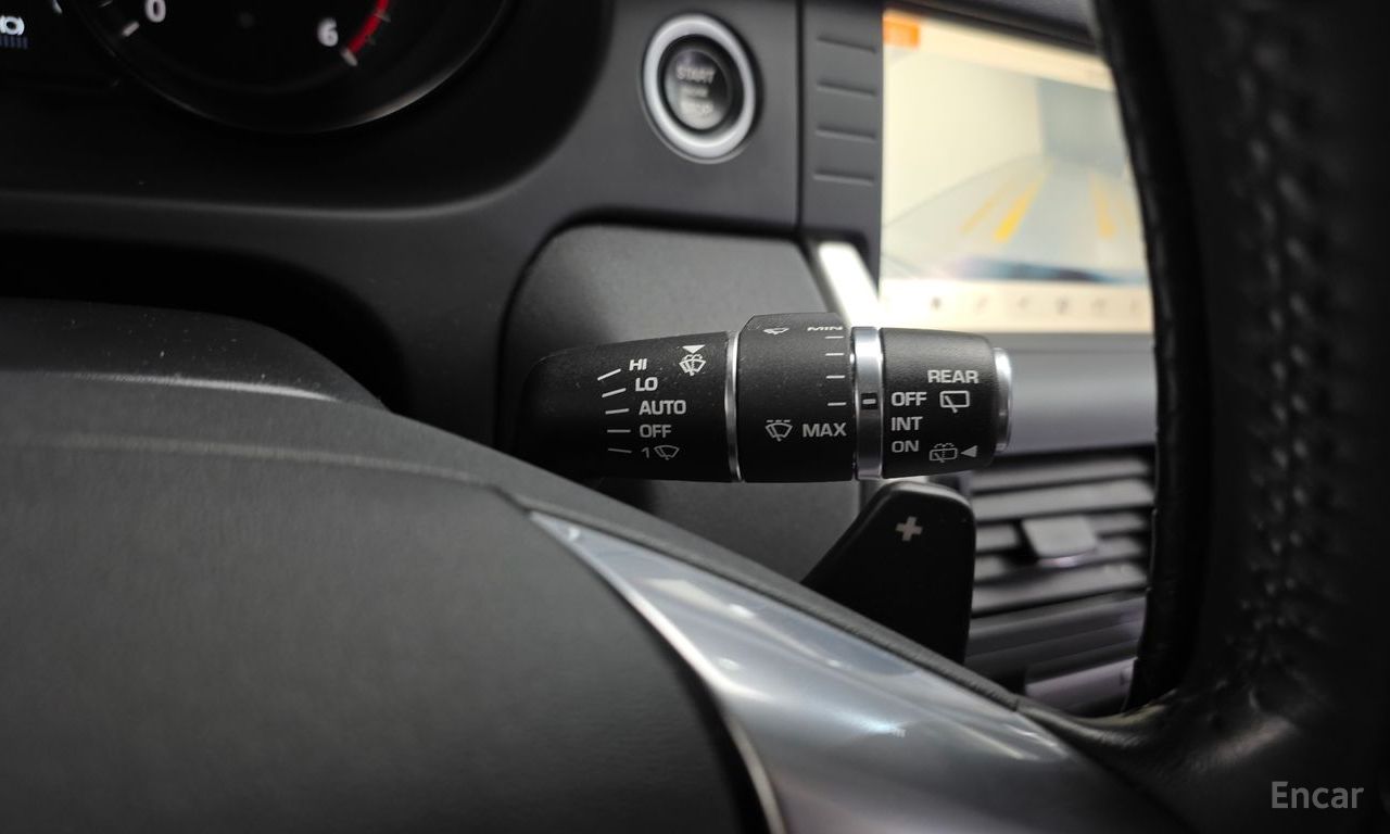 Land Rover Discovery Sports 2.0 TD4 SE (150 horsepower) 2019