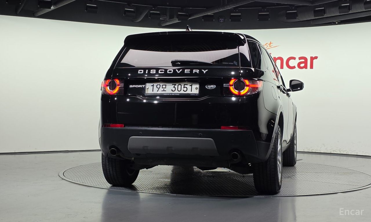 Land Rover Discovery Sports 2.0 TD4 SE (150 horsepower) 2019