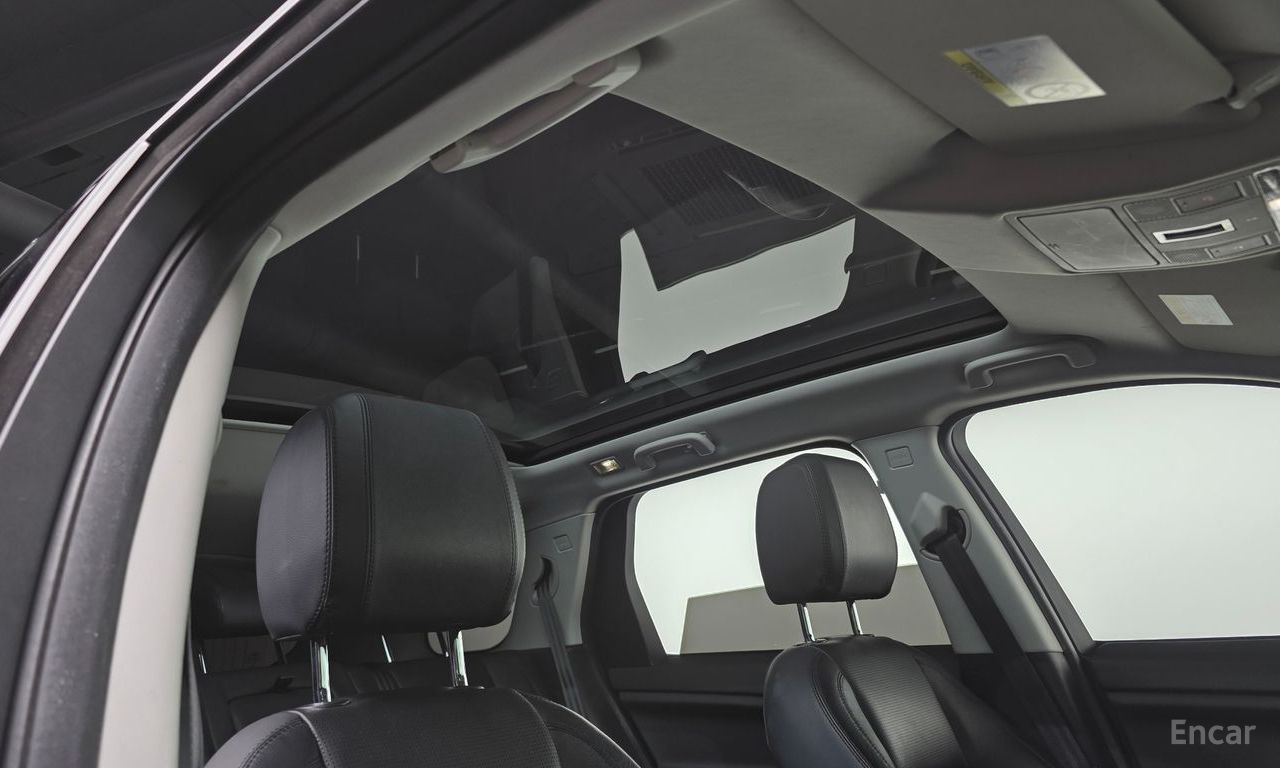 Land Rover Discovery Sports 2.0 TD4 SE (150 horsepower) 2019