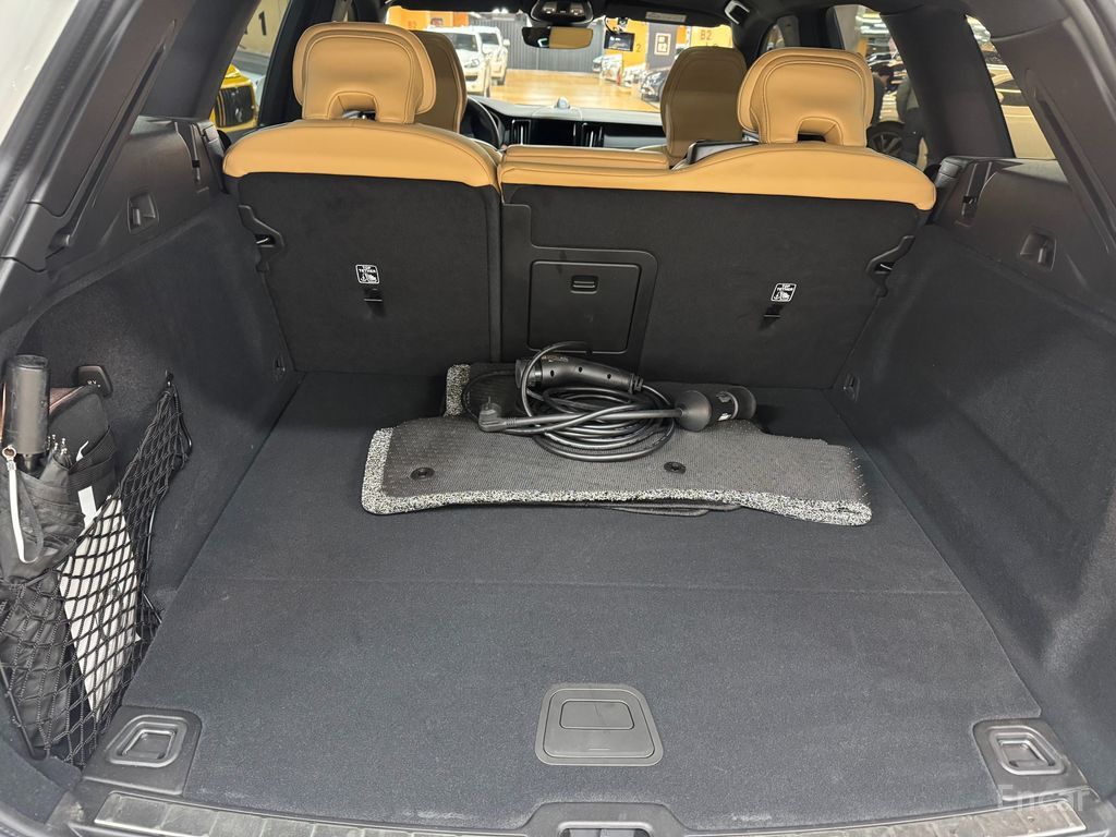 Volvo XC60 2nd generation T8 Ultra Bright 2025