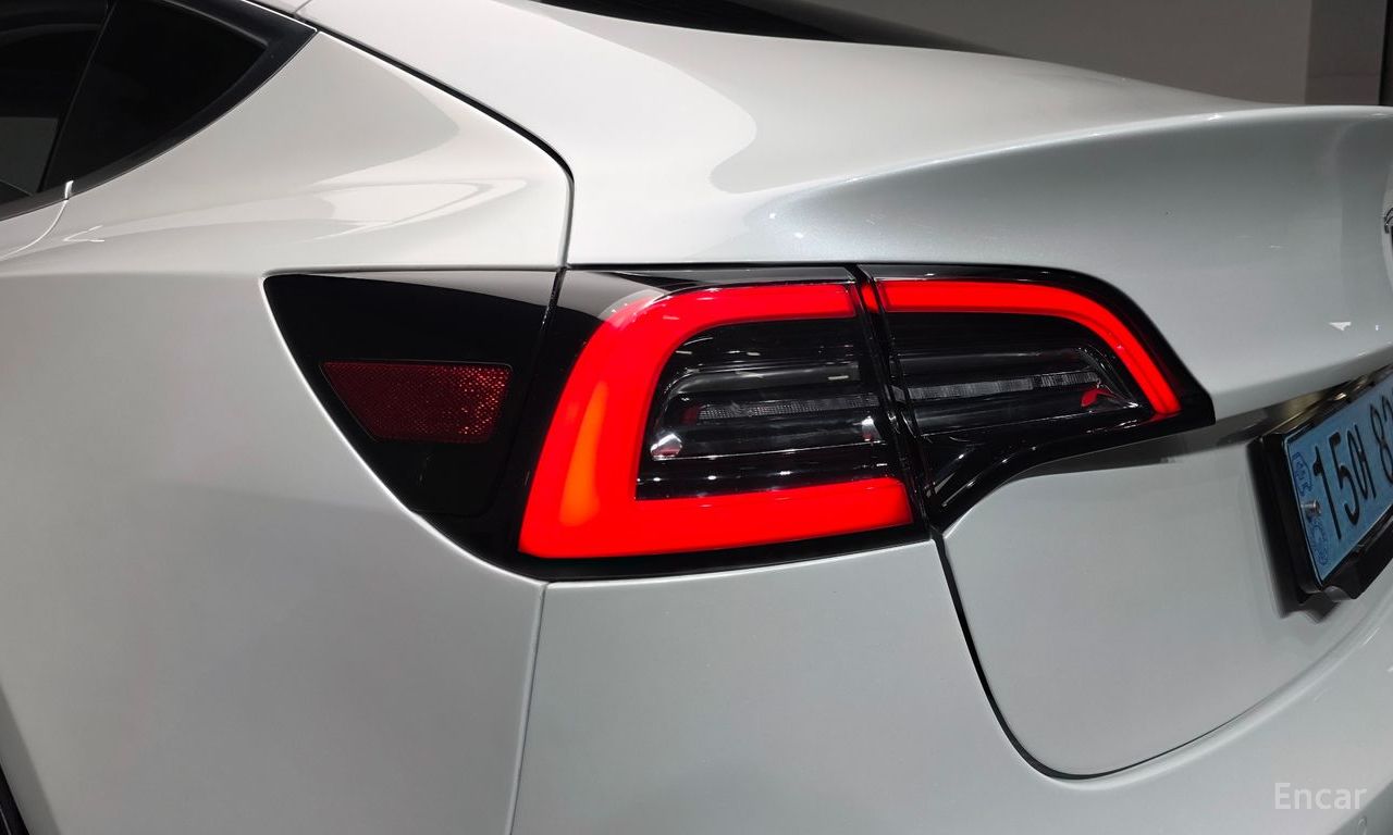 Tesla Model 3 Standard Range Plus RWD 2020