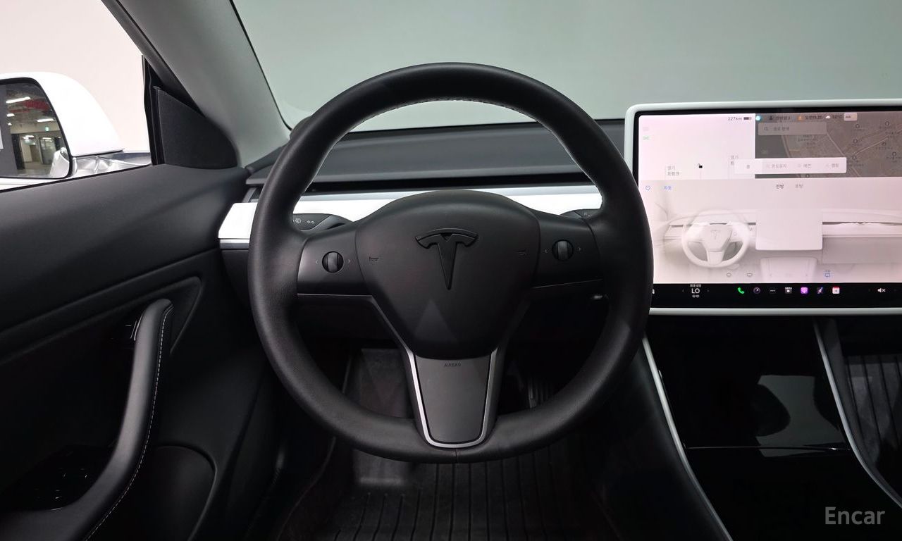 Tesla Model 3 Standard Range Plus RWD 2020
