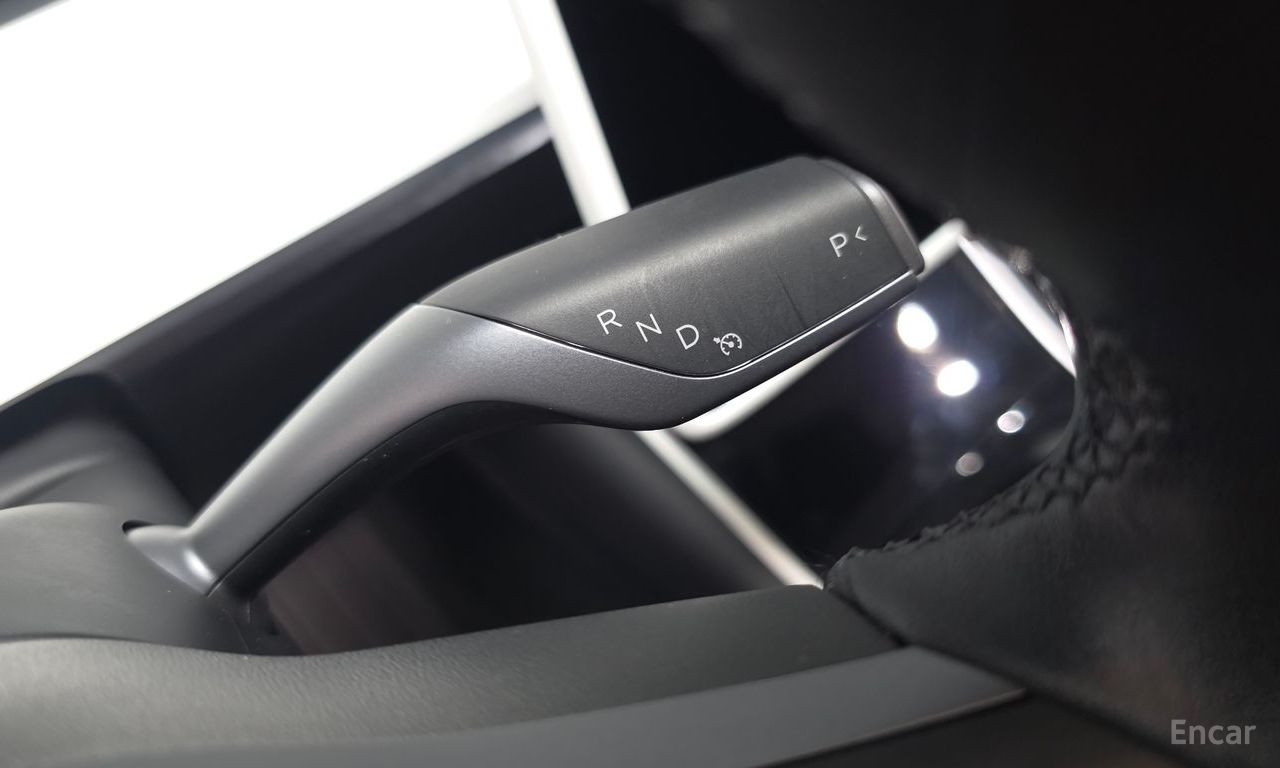 Tesla Model 3 Standard Range Plus RWD 2020