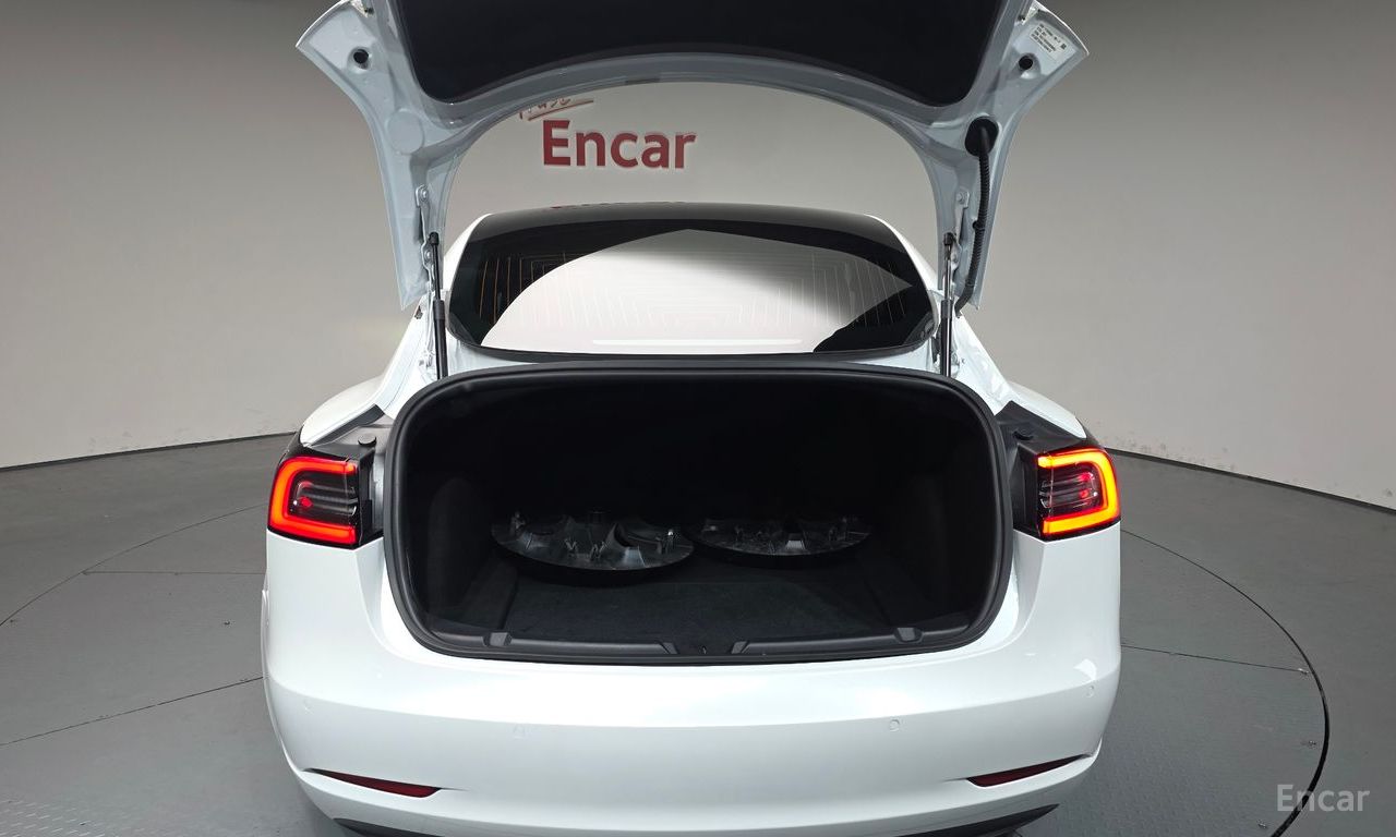 Tesla Model 3 Standard Range Plus RWD 2020