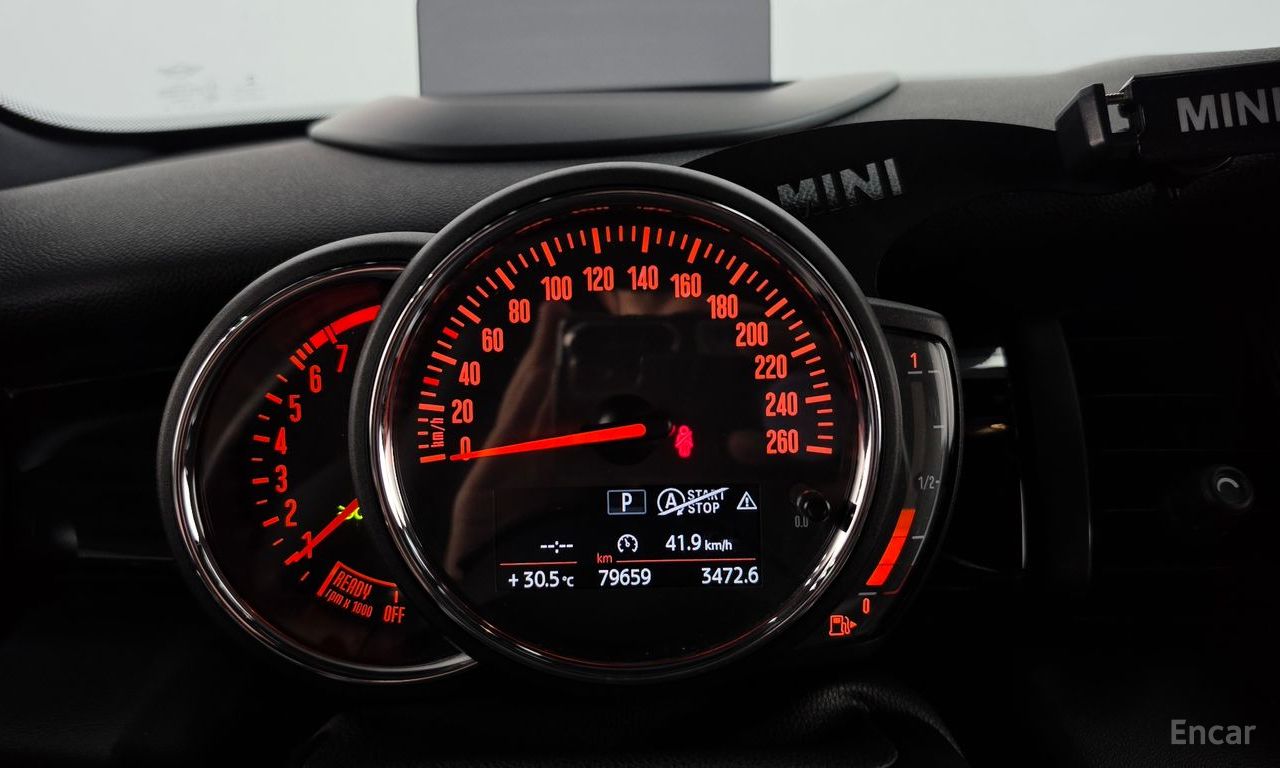 Mini Cooper Base Model 2018