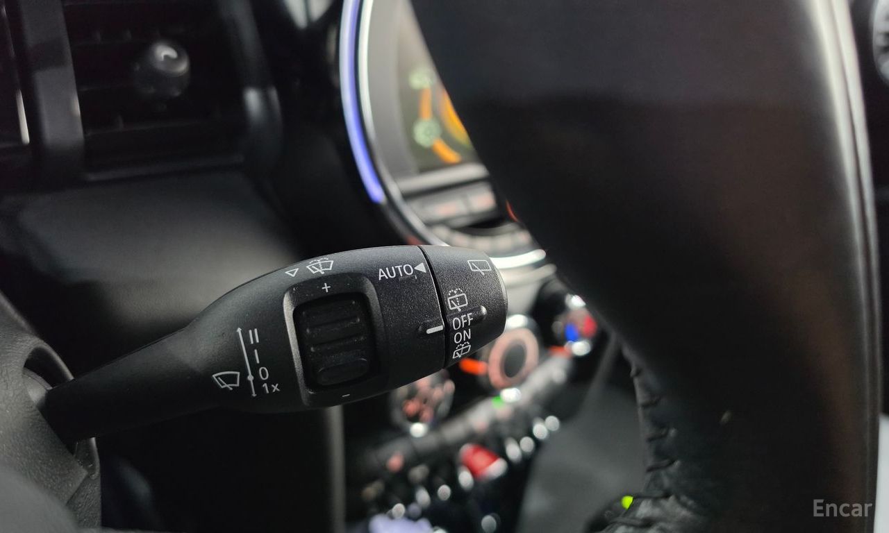 Mini Cooper Base Model 2018