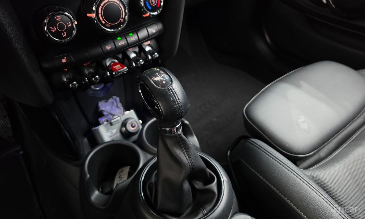 Mini Cooper Base Model 2018