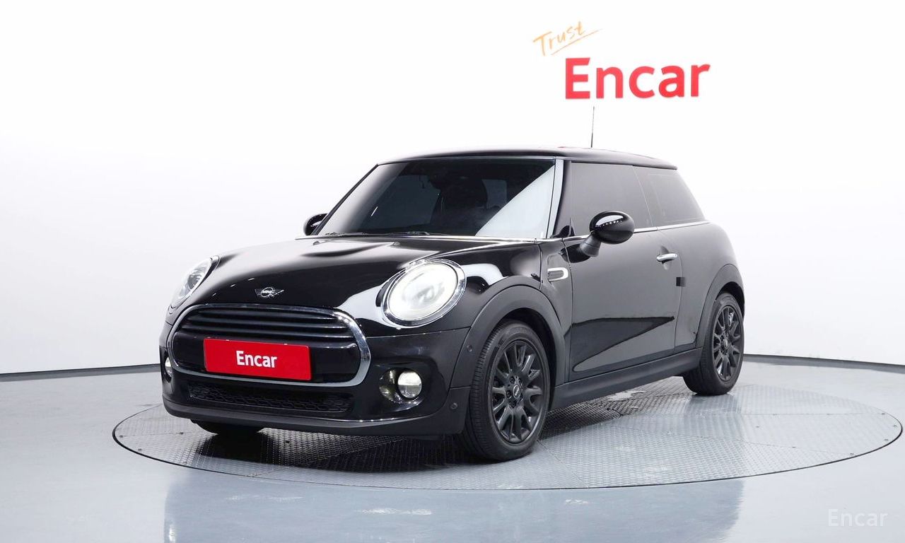 Mini Cooper Base Model 2018