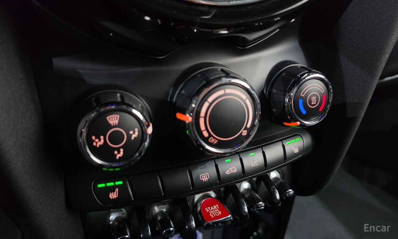 Mini Cooper Base Model 2018