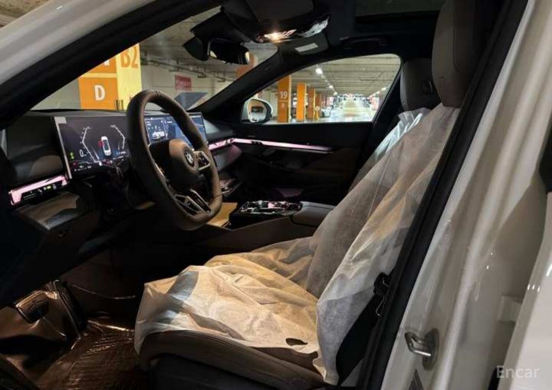 BMW 5 Series (G60) 520i M Sports 2026