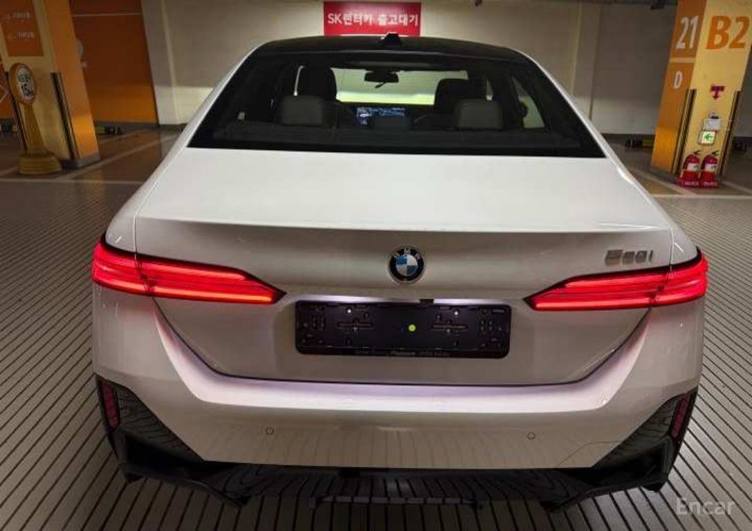 BMW 5 Series (G60) 520i M Sports 2026