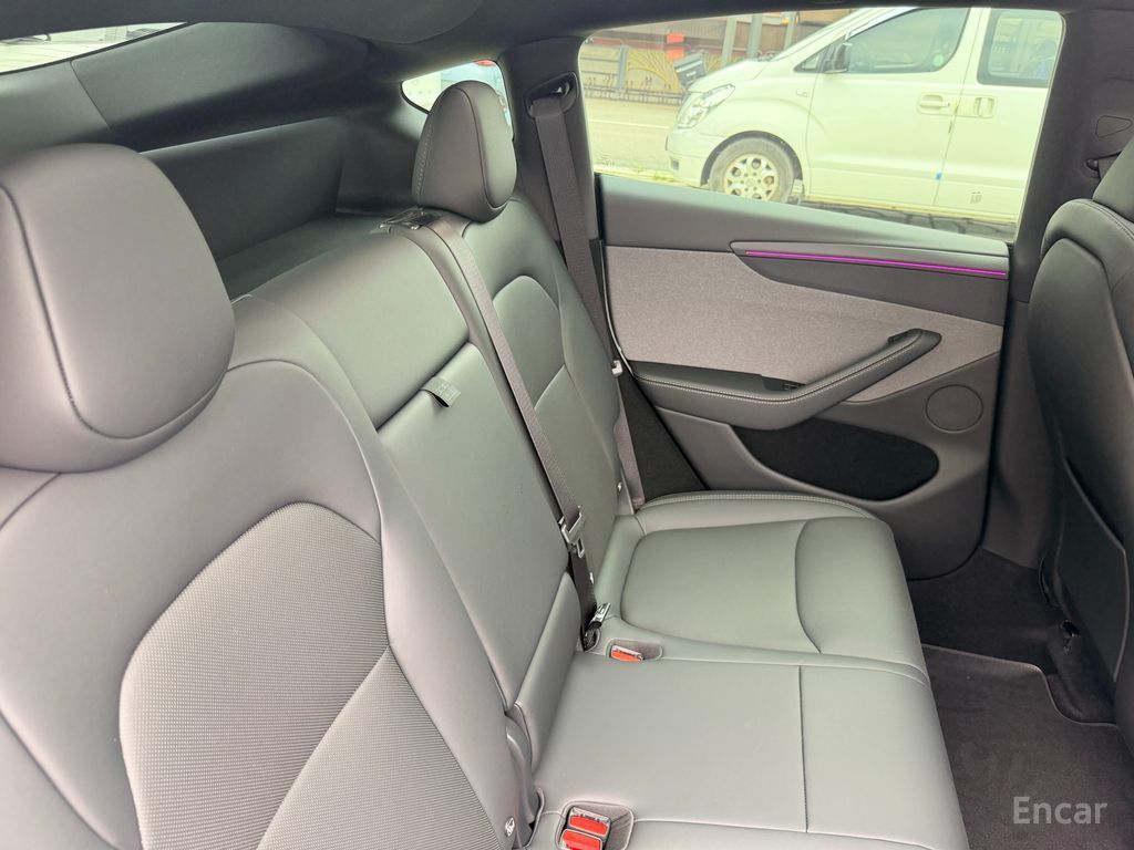 Tesla Model Y Premium RWD 2026