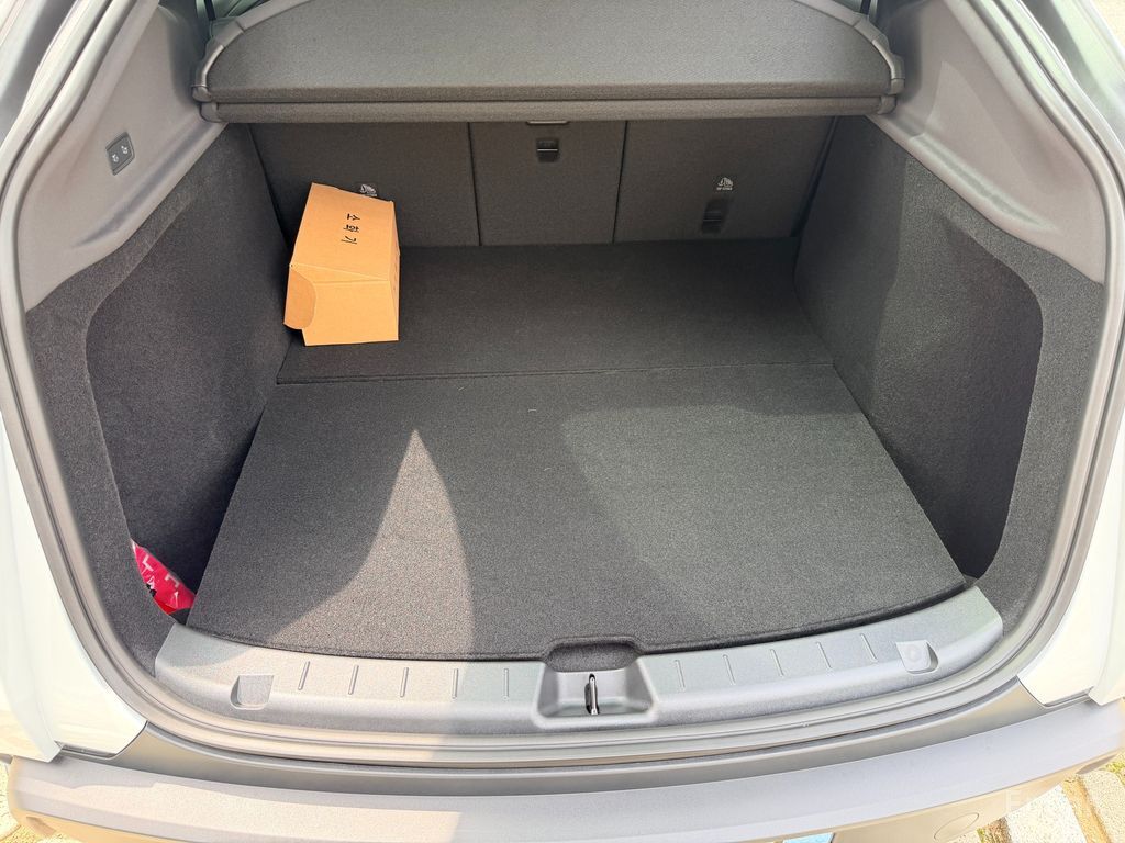 Tesla Model Y Premium RWD 2026