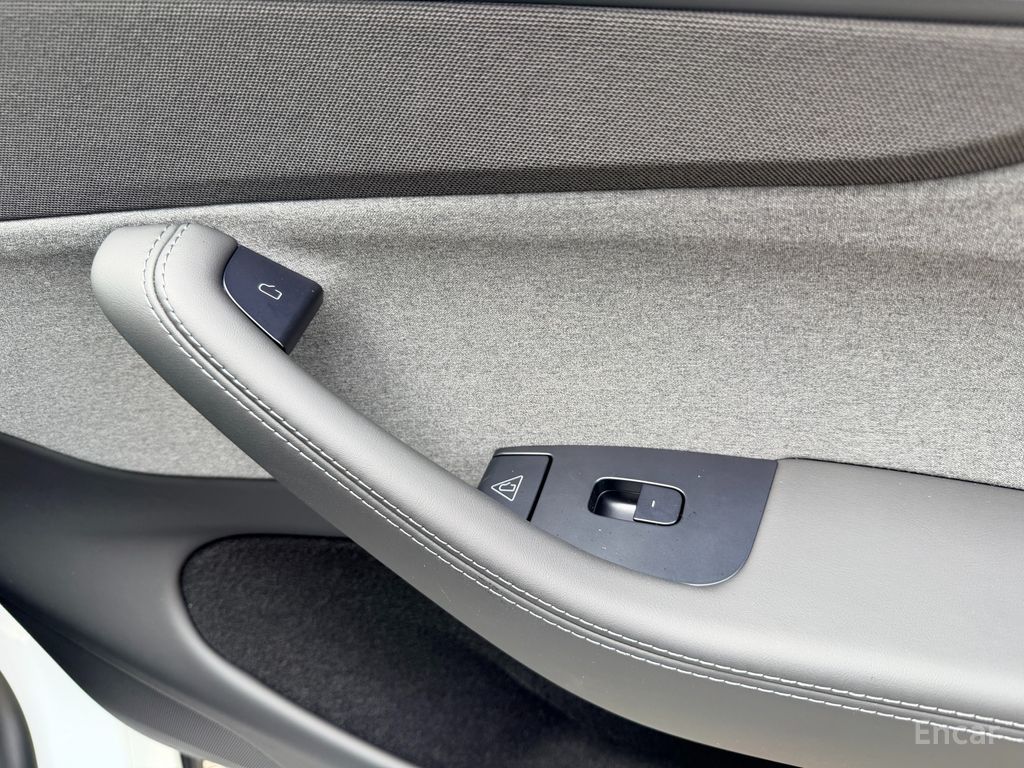 Tesla Model Y Premium RWD 2026