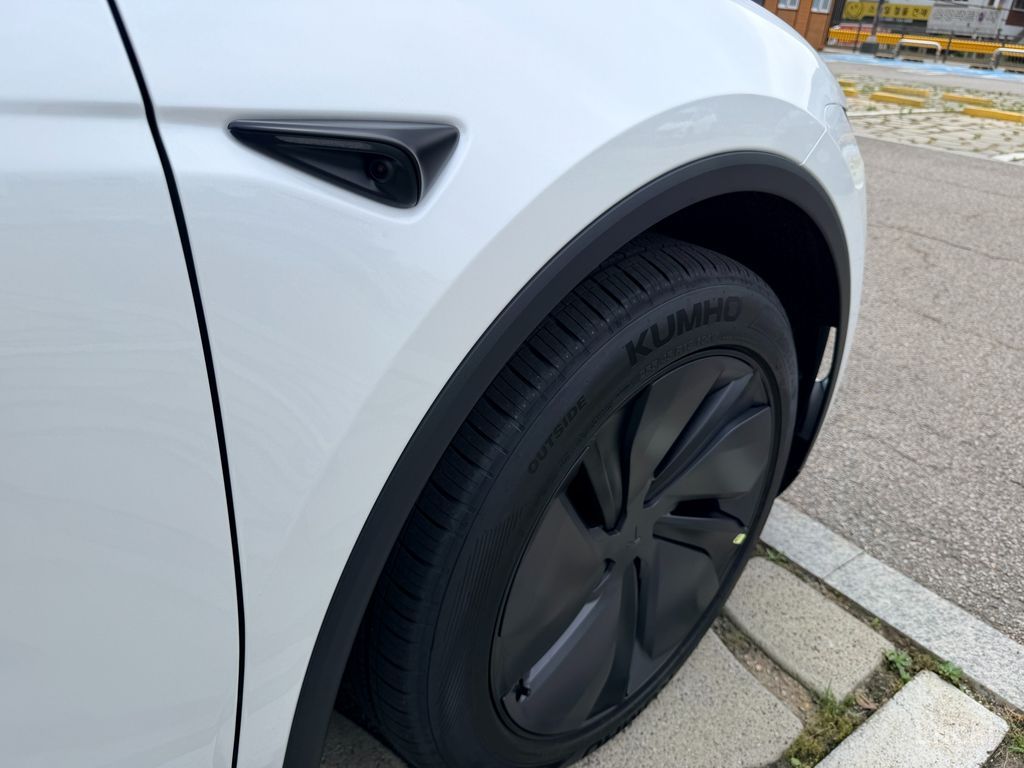 Tesla Model Y Premium RWD 2026