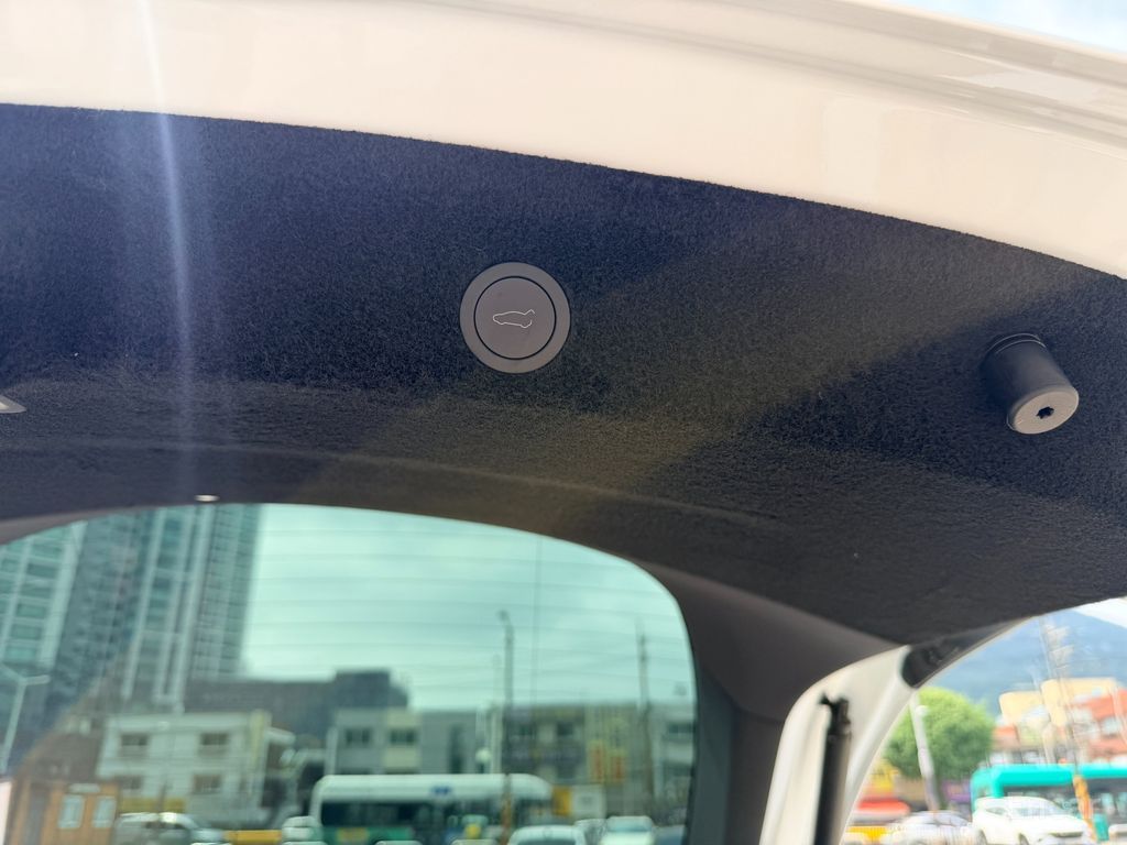 Tesla Model Y Premium RWD 2026