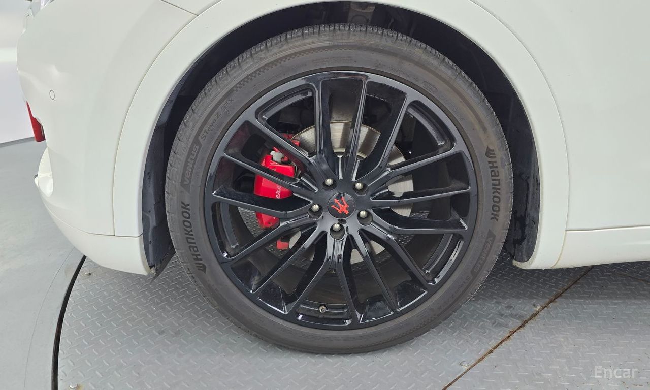 Maserati Levante 3.0 AWD Sport 2017