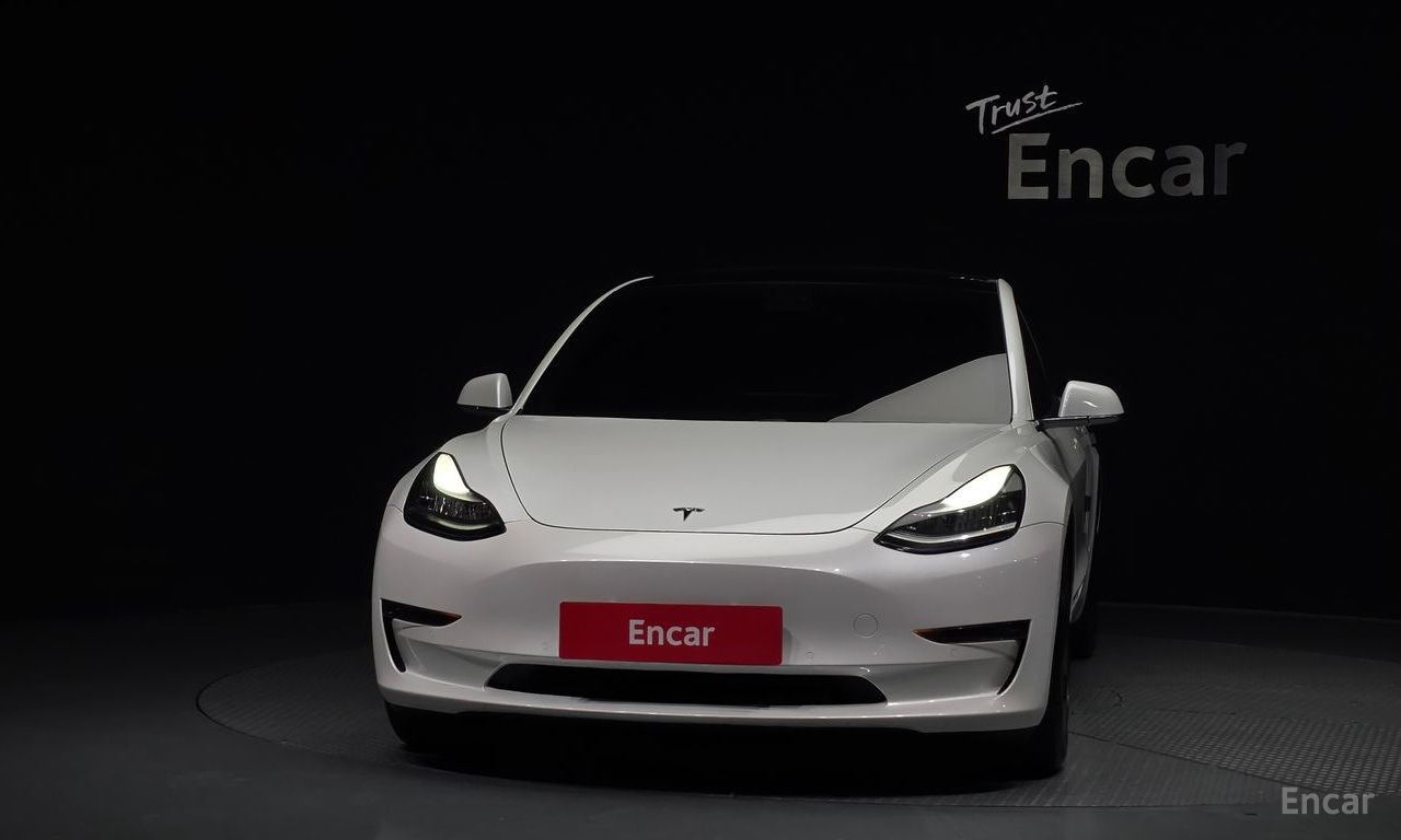 Tesla Model 3 Standard Range Plus RWD 2020