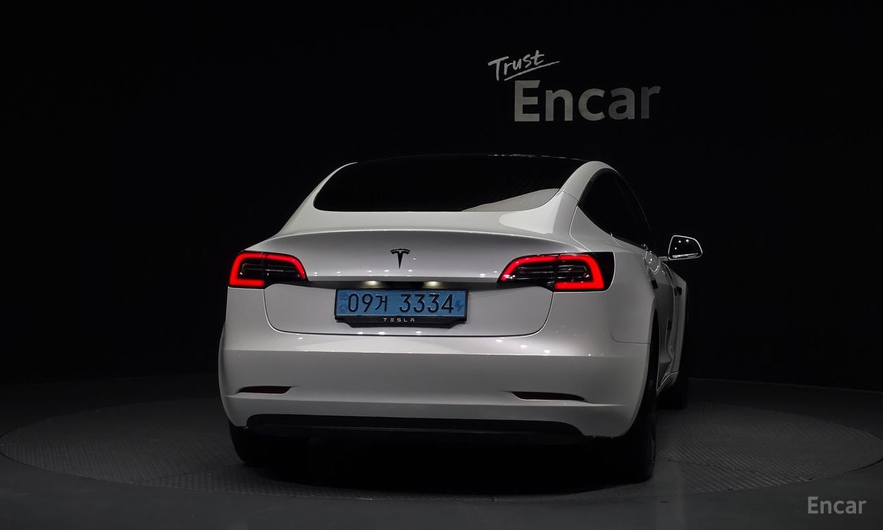 Tesla Model 3 Standard Range Plus RWD 2020