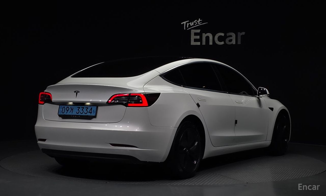 Tesla Model 3 Standard Range Plus RWD 2020